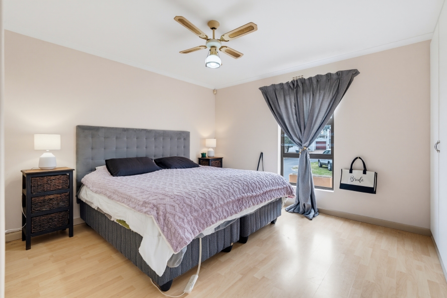 3 Bedroom Property for Sale in Edgemead Western Cape